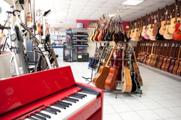 Location d’instruments musicaux par mois pour tous vos besoins d’apprentissage ou de spectacles Oyonnax